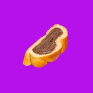 Tartine briochée grillée, compotée d’abricots du Roussillon et Nutella®