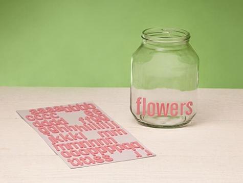 Décoration du pot en vase pour fleurs avec lettres etape 1 | Nutella