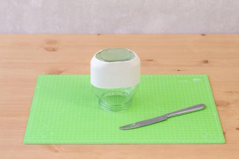 Décoration du pot en vase argile fleurs cutter etape 3| Nutella