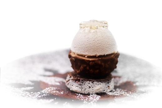 Boule de Noël surprise garnie de NUTELLA®.