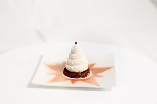 Sapins glacés au NUTELLA®, dessert festif pour Noël.