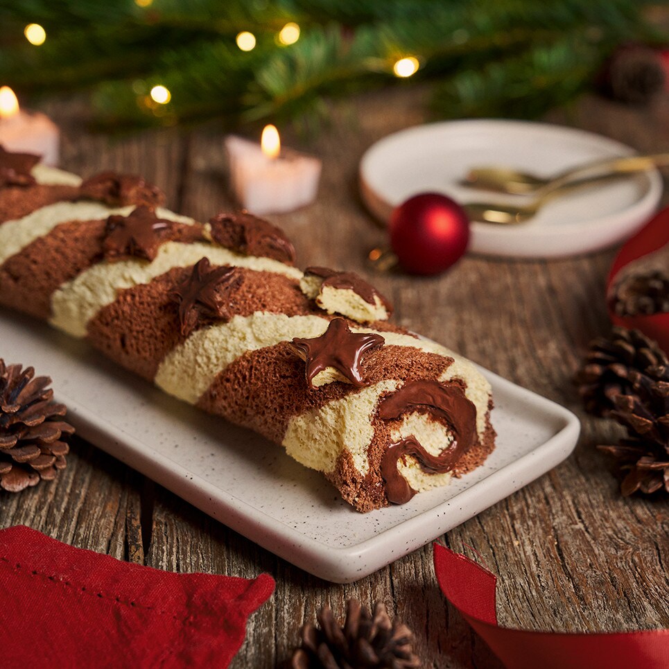 Bûche roulée au cacao et Nutella® | Nutella Bûche roulée au cacao et Nutella® | Nutella