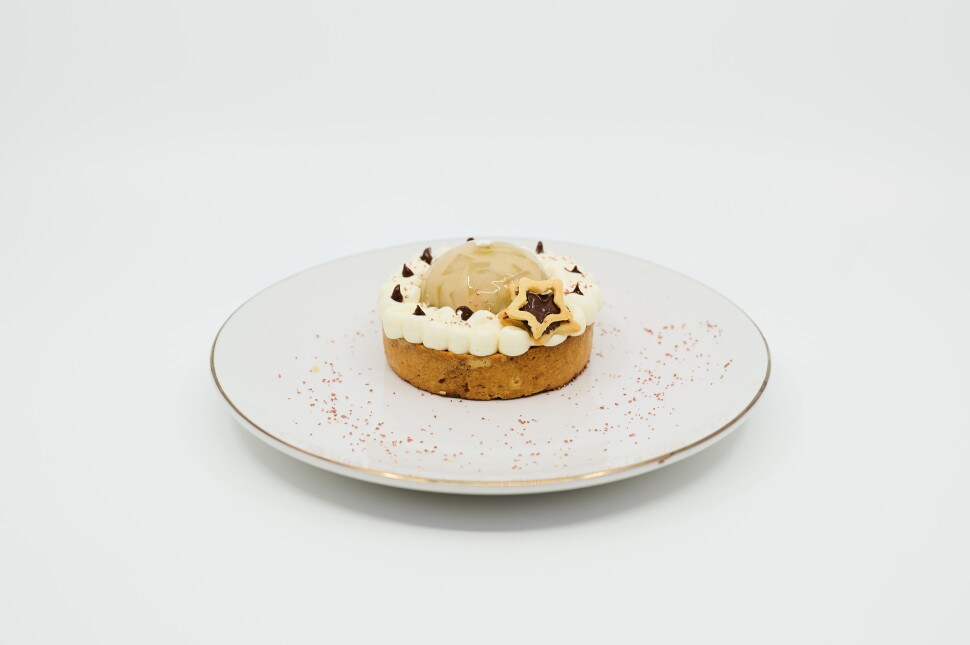 Tartelettes poire-cannelle garnies d'un cœur fondant de Nutella, délicates.