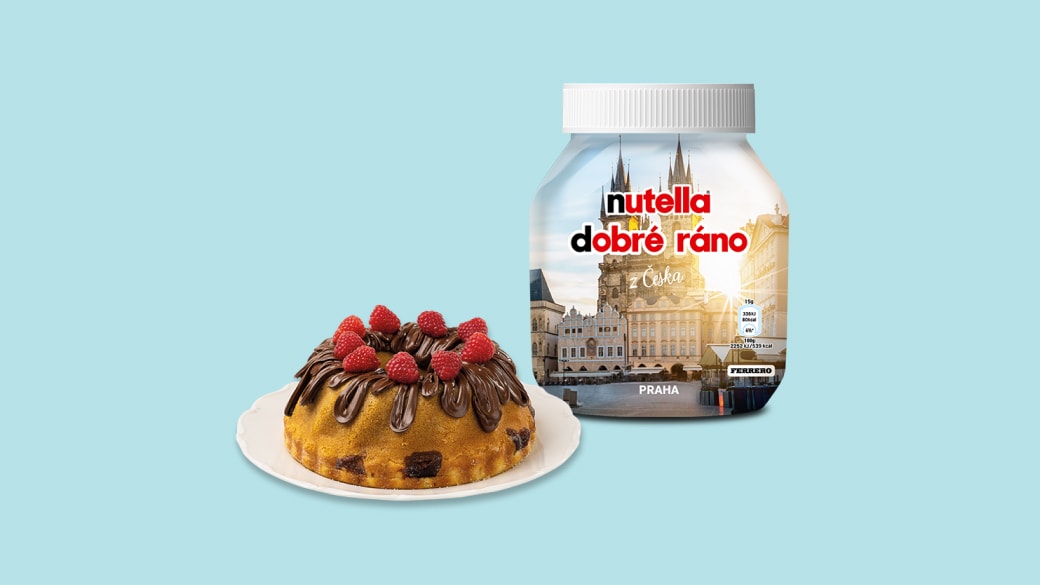 Kraljevski biskvit ukrašen Nutellom