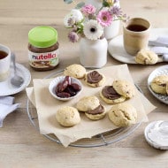 Datolyás teasütemények növényi alapú Nutella®-val