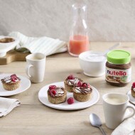 Granola kosárkák növényi alapú Nutella®-val