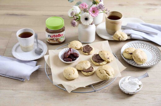 Datolyás teasütemények növényi alapú Nutella®-val