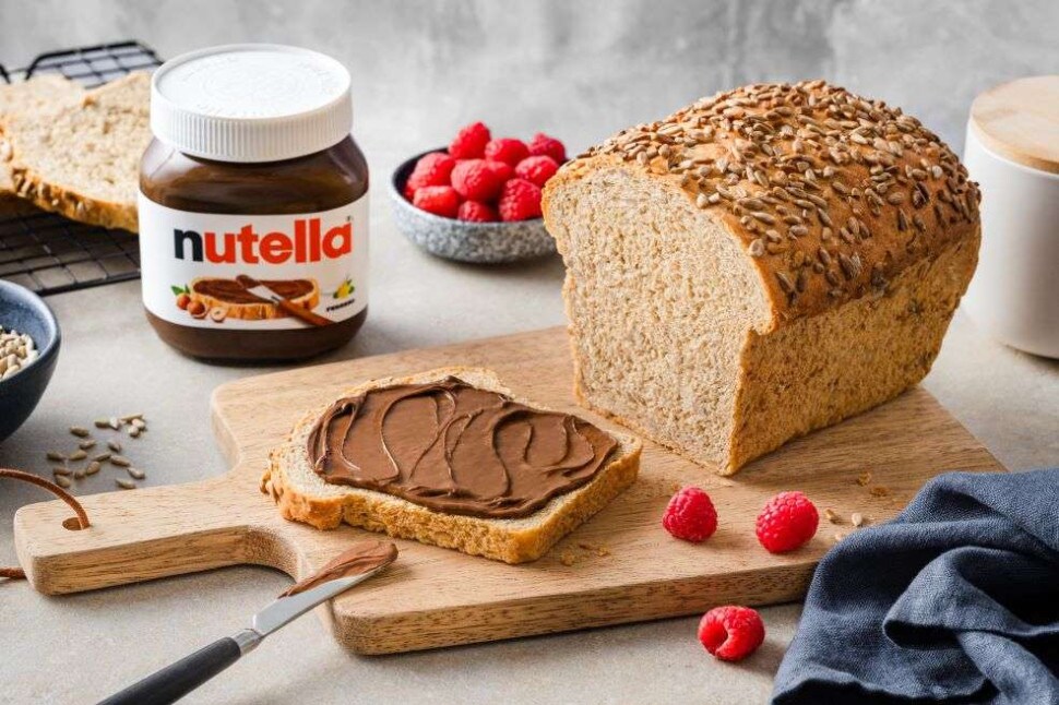 Napraforgómagos kenyér Nutella®-val