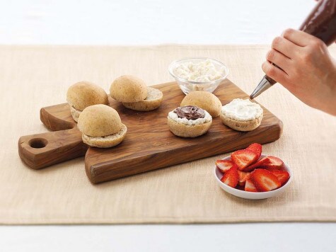 Panini dengan NUTELLA® dan stroberi - step 2