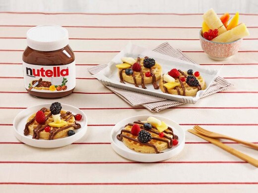Waffles with NUTELLA® and fruit
