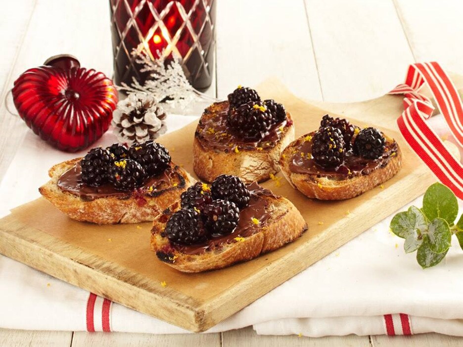 Nutella®and blackberry bruschetta