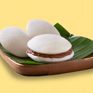 Tamil Nadu idli served with Nutella in a regional fusion recipe.