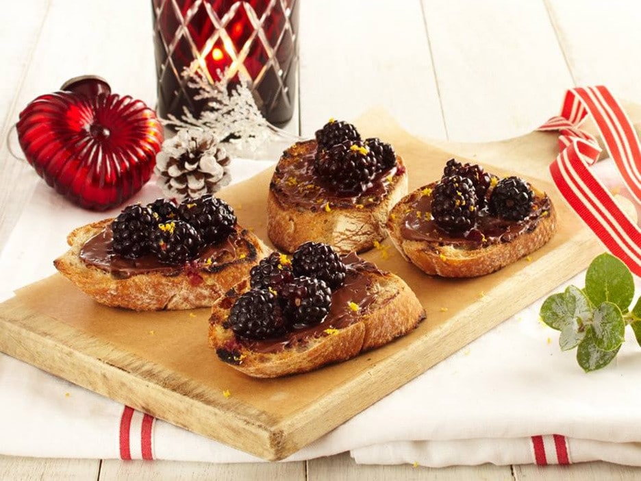 Nutella®and blackberry bruschetta