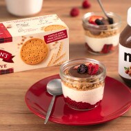 Bicchierini cheesecake con Nutella® e biscotti Paterson’s Digestive