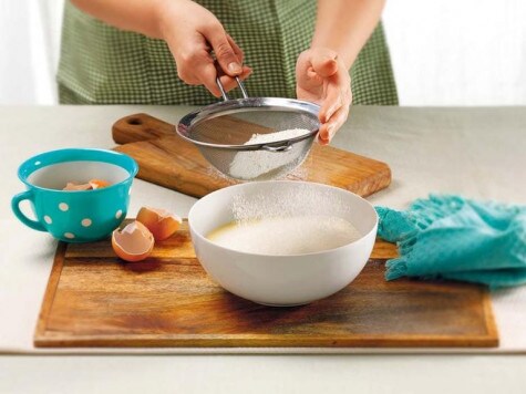 Rotolo di Carnevale con Nutella® Step 1 | Nutella