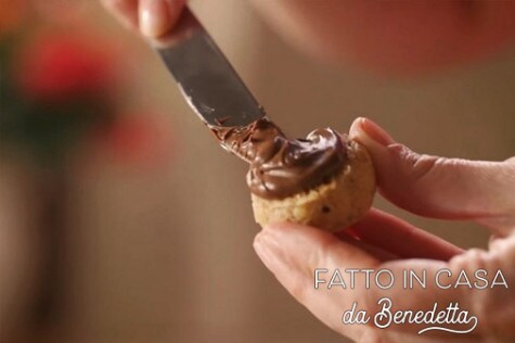 Bacetti di dama con Nutella® step 5 | Nutella Bacetti di dama con Nutella® step 5 | Nutella