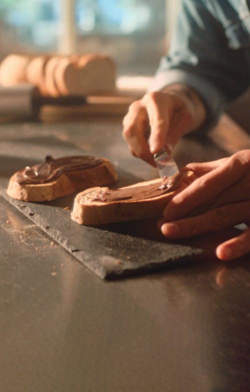 Cartolina promozionale Nutella dedicata al pane.