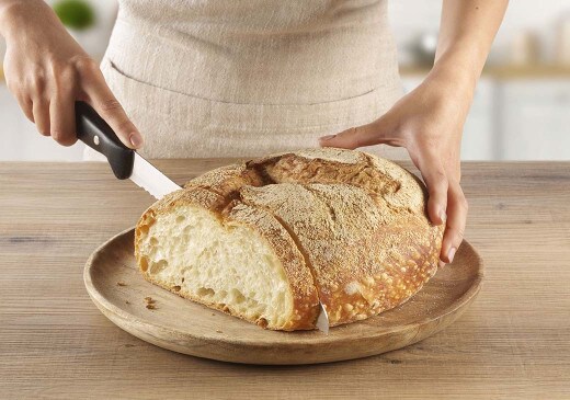 Pane di grani duri antichi taglio