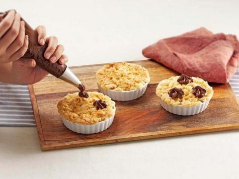 Apple Crumble with NUTELLA® - STEP 3 Apple Crumble with NUTELLA® - STEP 3