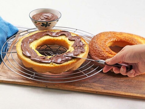 Doughnut with NUTELLA ® - step 3