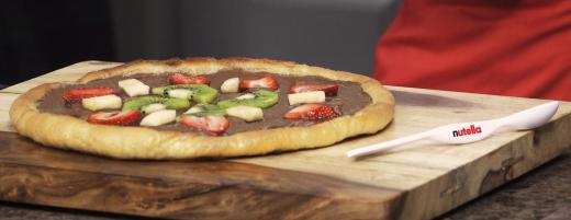 Fruit breakfast pizza with Nutella®