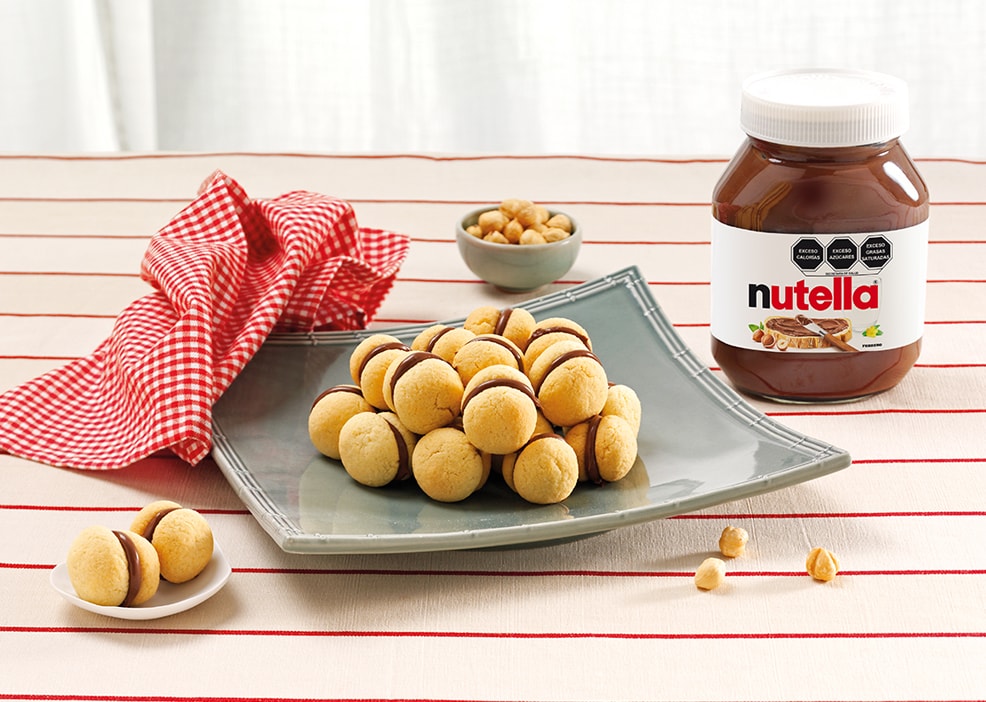 Besos de Dama (galletas italianas de avellana) con Nutella®
