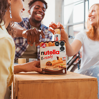 Tarro de Nutella en primer plano con etiqueta bien visible.