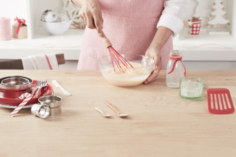 Hot cakes Navideños con Nutella® paso 1