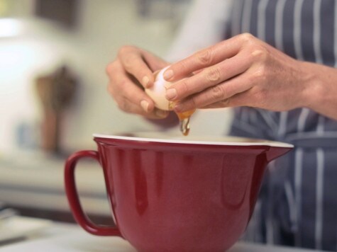 corazones de nutella con fresa paso 2