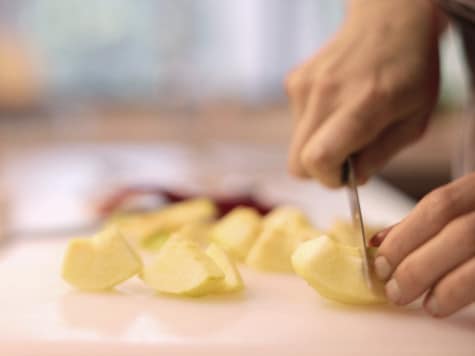 Molletes de nutella con manzanas paso 1