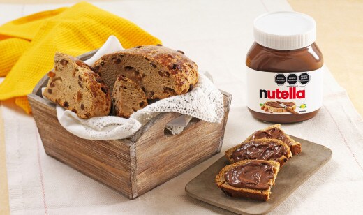 Pan dulce al mosto con pasas y Nutella®