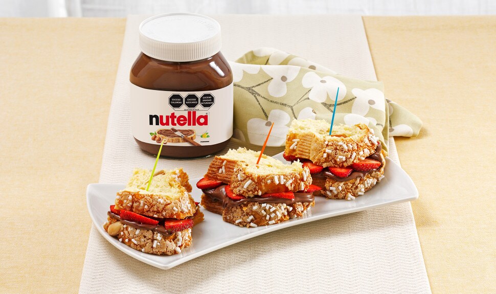 Panqué de Pascua con Nutella® y fresas