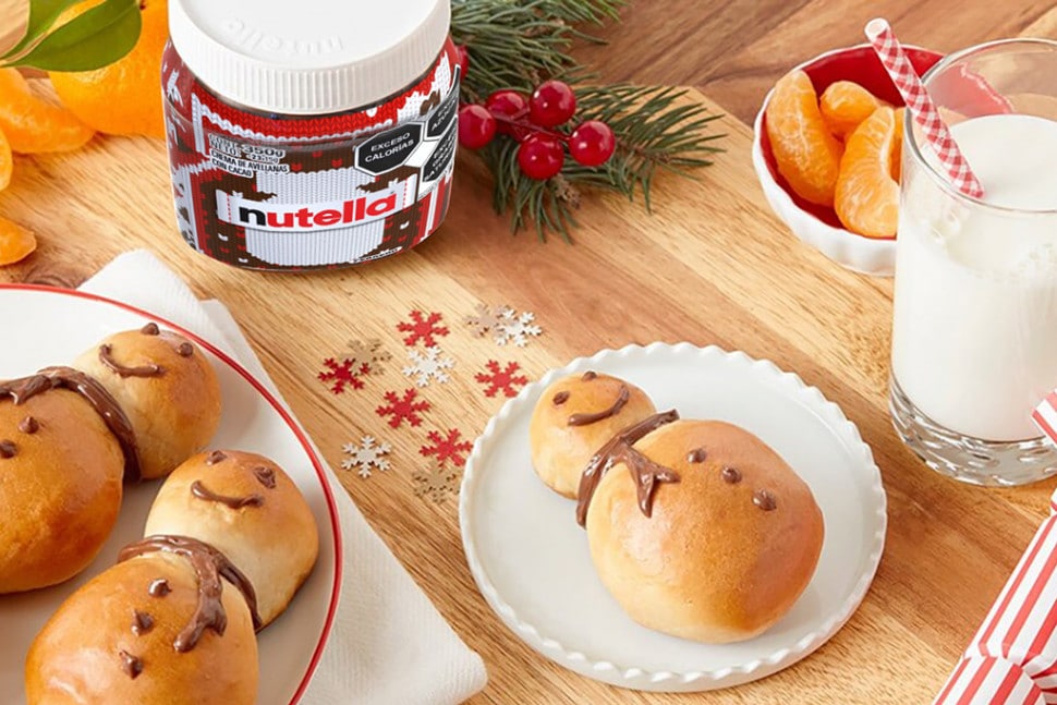 Bollos en forma de muñeco de nieve rellenos de natilla y NUTELLA®