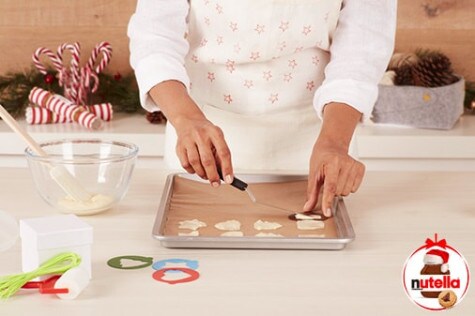 0866_Xmas_Cat_Tongue_Step_2