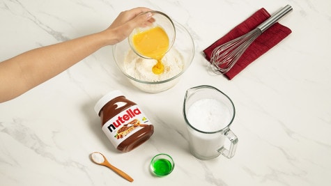 dadar-gulung-nutella-how-to-step-1