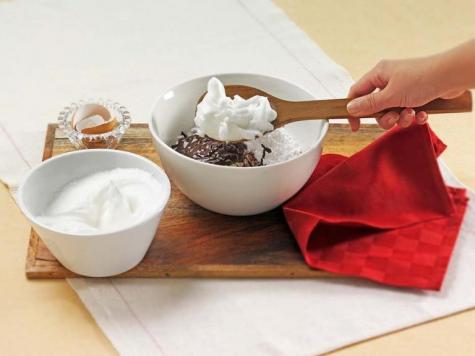 Dark Ricciarelli macaroons with NUTELLA® - STEP 1 Dark Ricciarelli macaroons with NUTELLA® - STEP 1