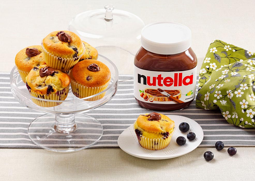 Muffins with Nutella® and blueberries