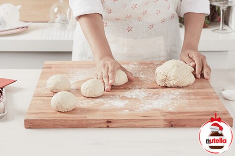 Focaccia z kremem Nutella® 4 | Nutella Formowanie małych focaccii