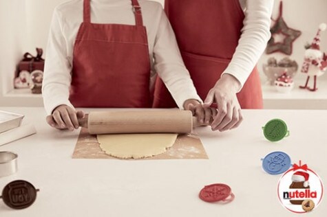 Rozwałkowywanie ciasta na markizy