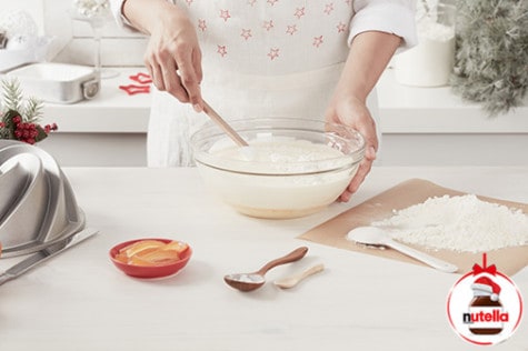 Pomarańczowa świąteczna babka z kremem Nutella® 4 | Nutella