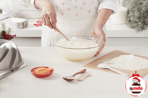 Pomarańczowa świąteczna babka z kremem Nutella® 4 | Nutella