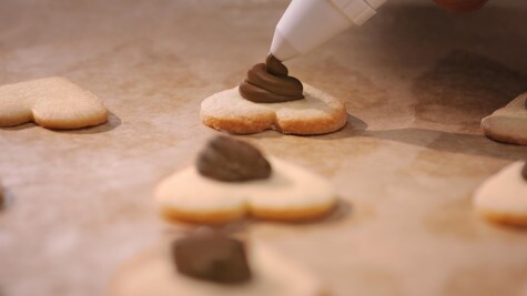 Ciasteczka w kształcie serca z kremem Nutella® step 5