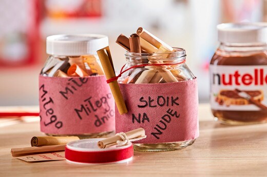 Słoik wypełniony pomysłami na nudę