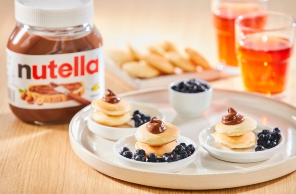 Przepis na pancakes z jagodami i kremem Nutella®