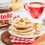 Clătite americane cu iaurt și banane