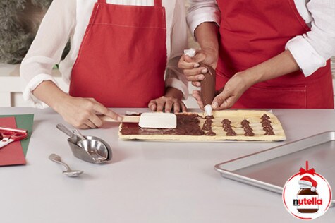 Ruladă de Crăciun cu Nutella® - STEP 5 Ruladă de Crăciun cu Nutella® - STEP 5
