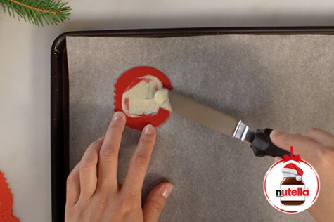 Special de Crăciun, limbi de pisică cu Nutella® - STEP 2