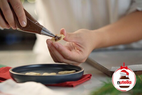 Special de Crăciun, limbi de pisică cu Nutella® - STEP 3 Special de Crăciun, limbi de pisică cu Nutella® - STEP 3