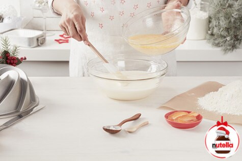 Prăjitură de Crăciun cu portocale şi Nutella® - STEP 3 Prăjitură de Crăciun cu portocale şi Nutella® - STEP 3