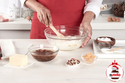 Chec Stollen cu Nutella® - STEP 1 Chec Stollen cu Nutella® - STEP 1